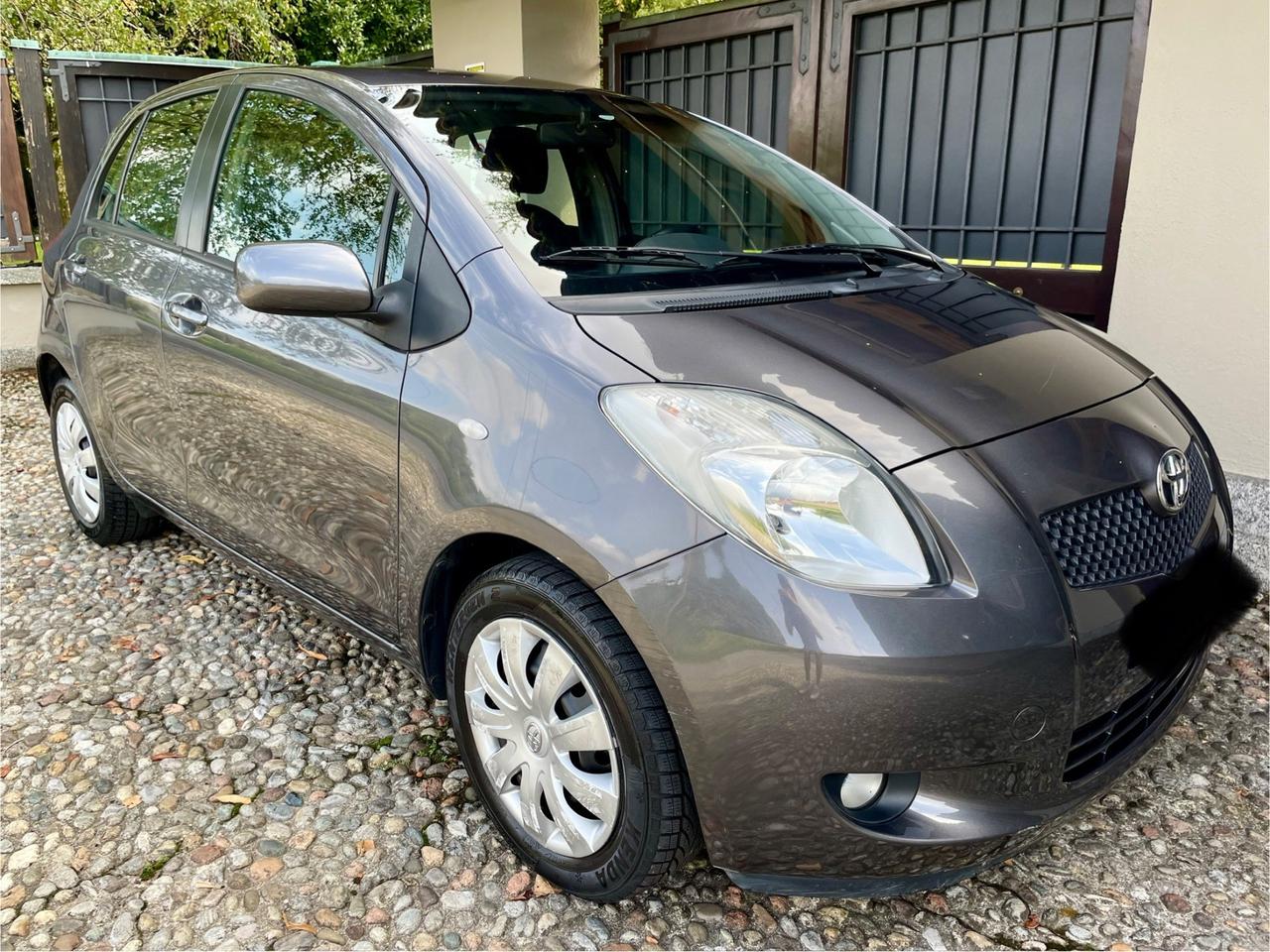 Toyota Yaris 1.3 Navi *UNICO PROPRIETARIO*