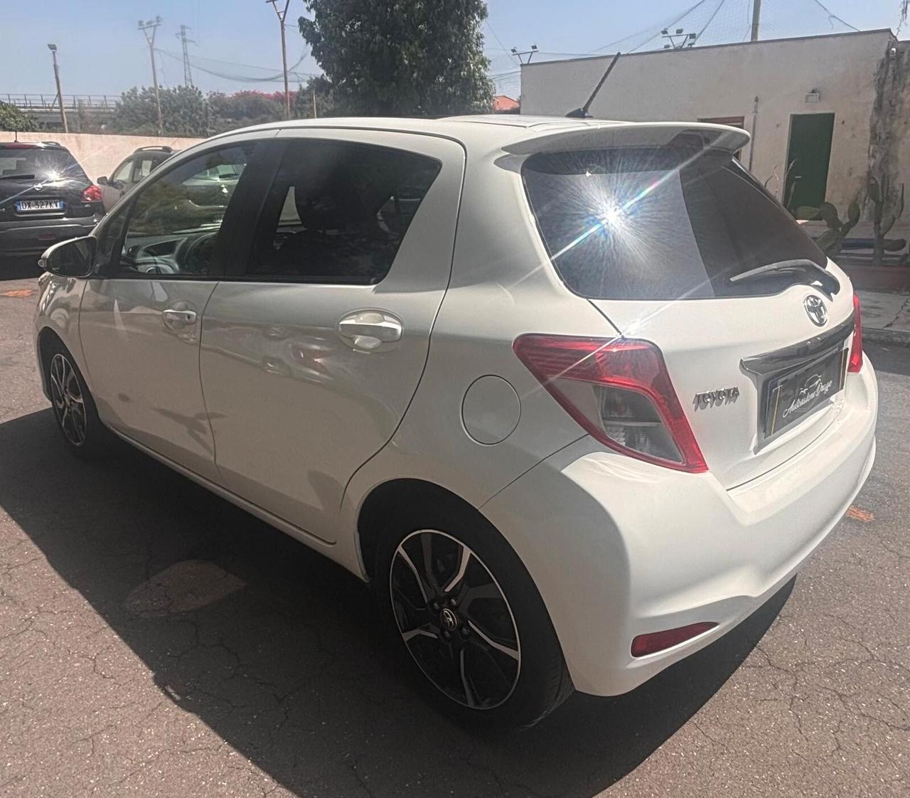 Toyota Yaris 1.3 5 porte Lounge