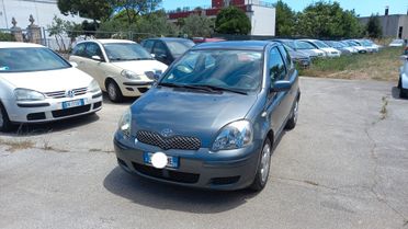 Toyota Yaris 1.0i 16v Cat 3porte - Neopatentati