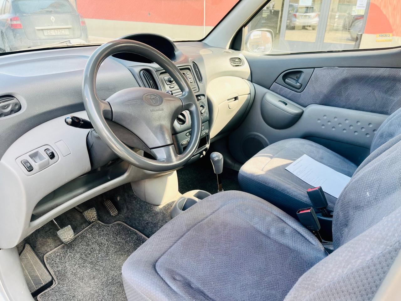 Toyota Yaris Verso 1.4 Tdi D-4D cat Luna