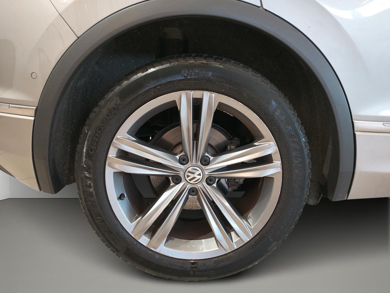 Volkswagen Tiguan 2.0 tdi Advanced R-Line Exterior Pack 150cv dsg