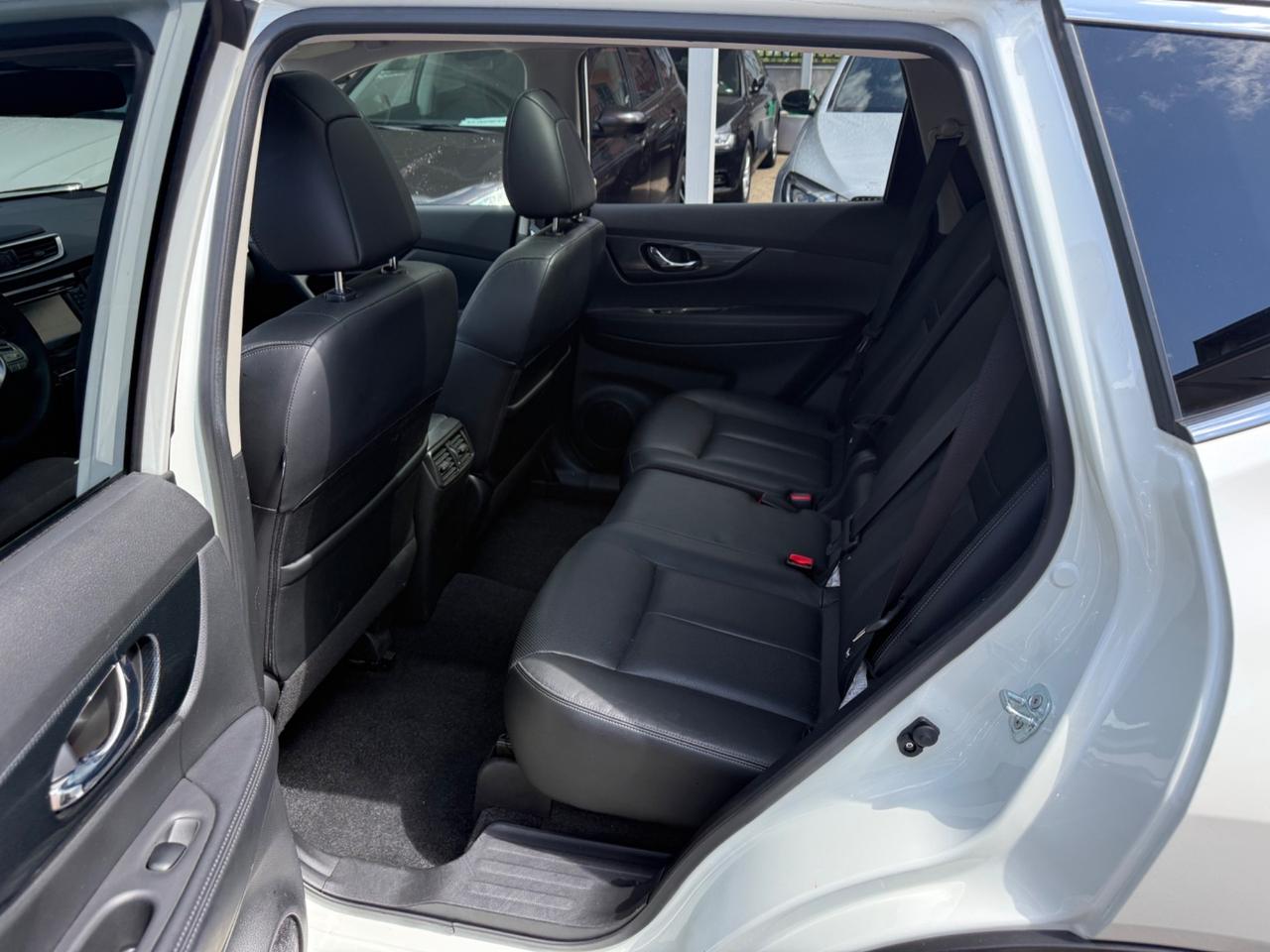 Nissan X-Trail 1.6 dCi 4WD Tekna Tetto