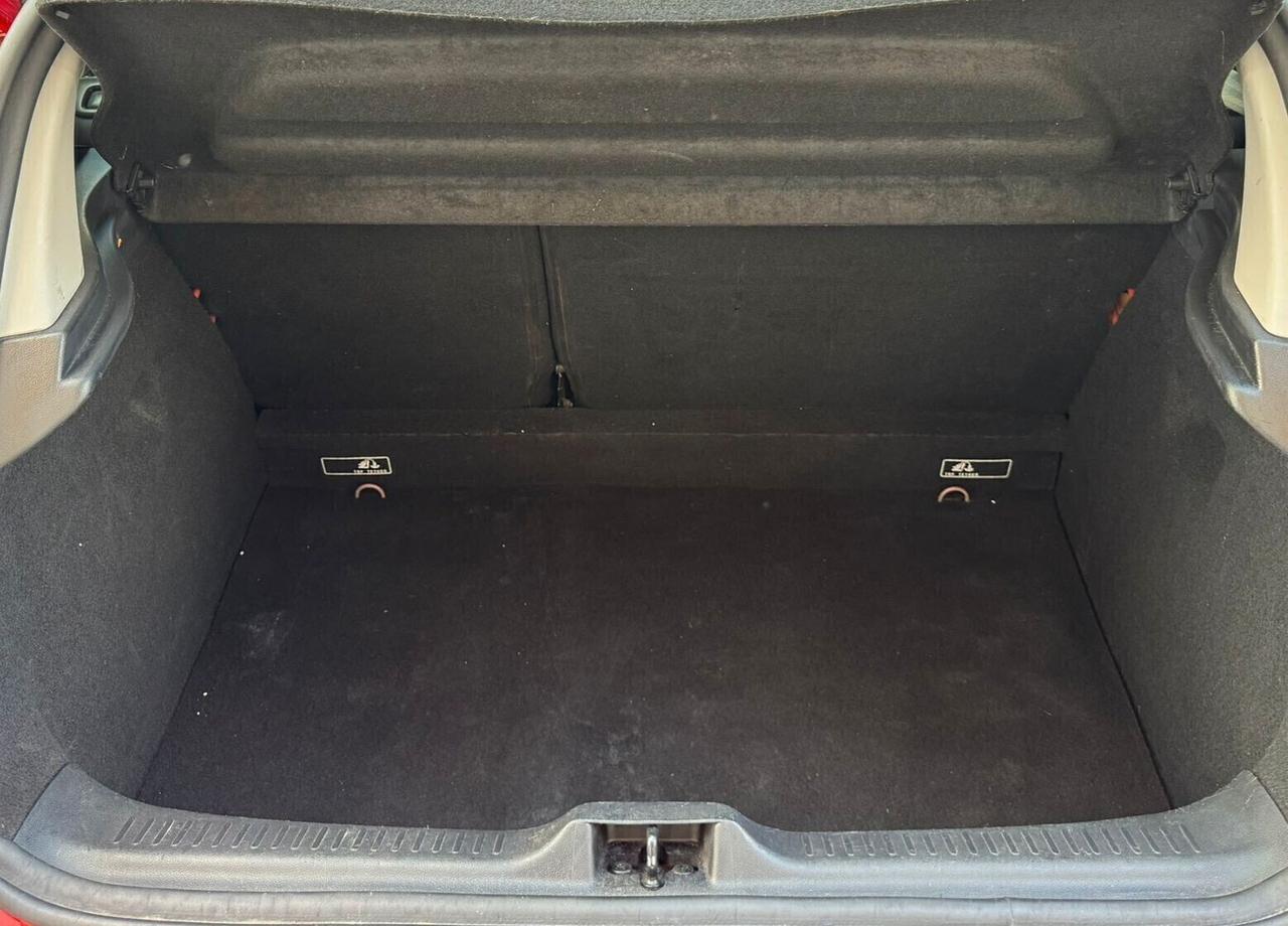 Renault Clio 1.2i GPL FULL NAVI EURO5