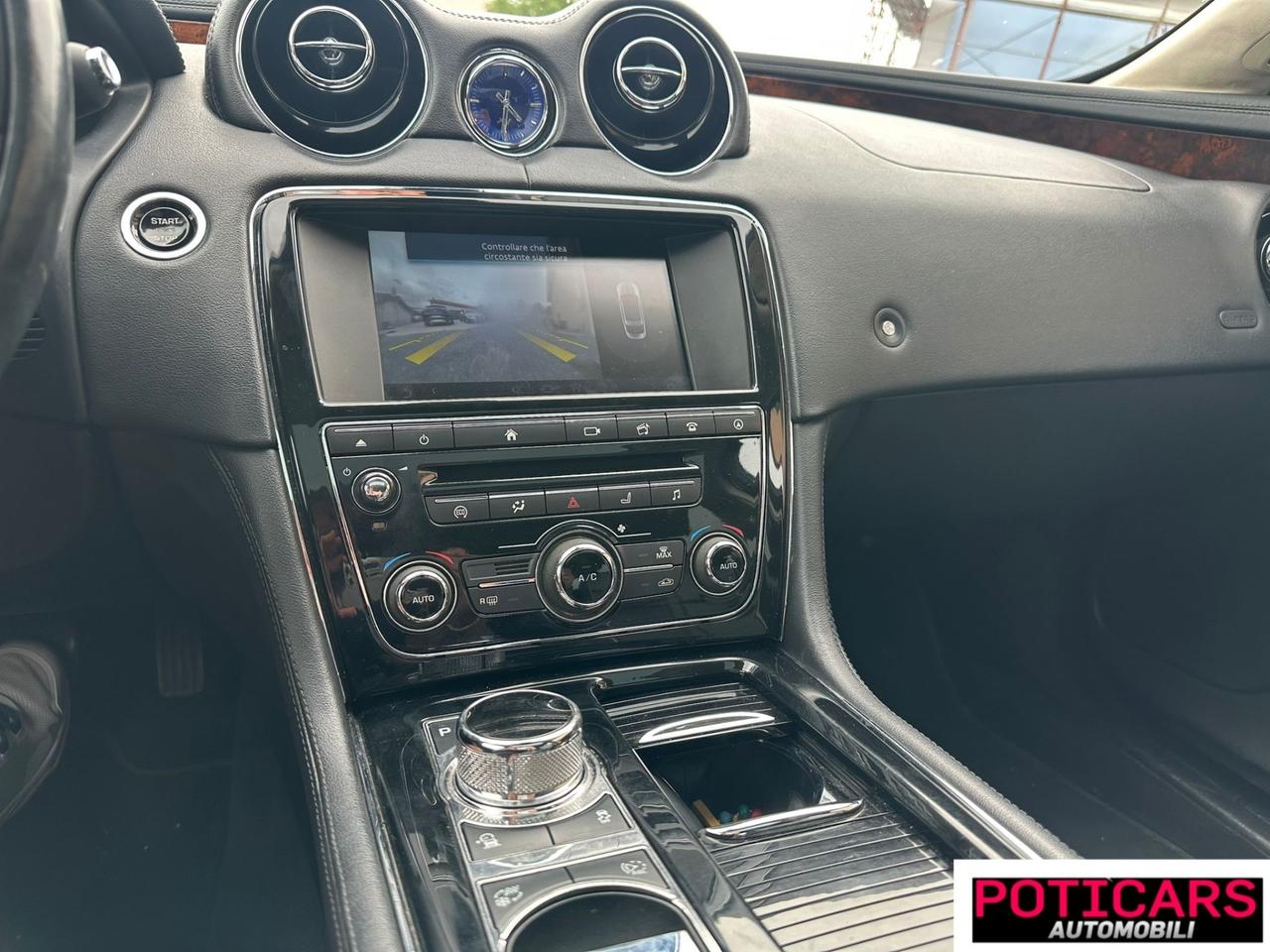 Jaguar XJ 3.0 V6 S/C 340 CV AWD R-Sport