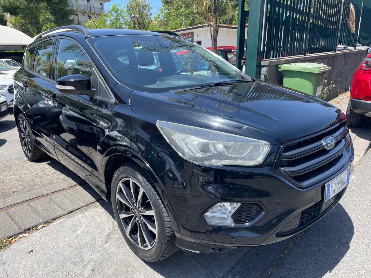 Ford Kuga 1.5 EcoBoost 120 CV S&S 2WD ST-Line
