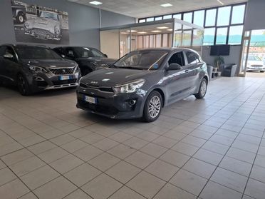 Kia Rio Hybrid Manuale