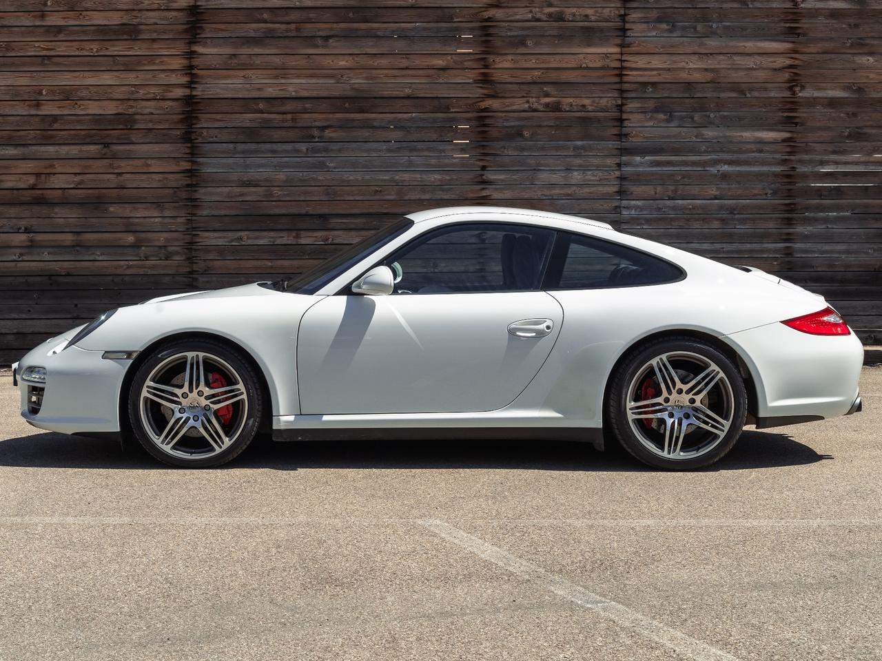 Porsche 911 Carrera 4S Coupé