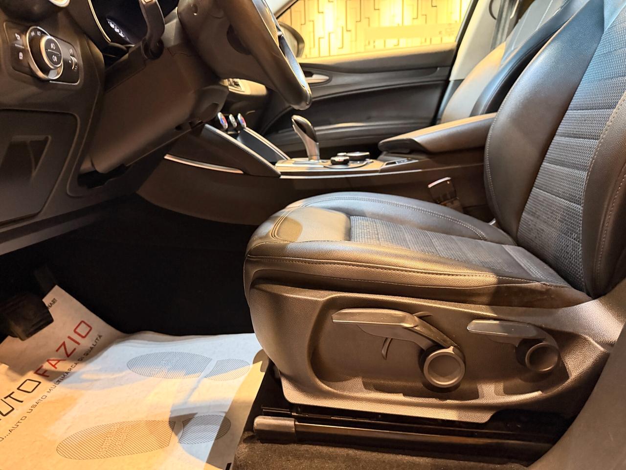 Alfa Romeo Stelvio 2.2 Turbodiesel 180 CV AT8 RWD Executive