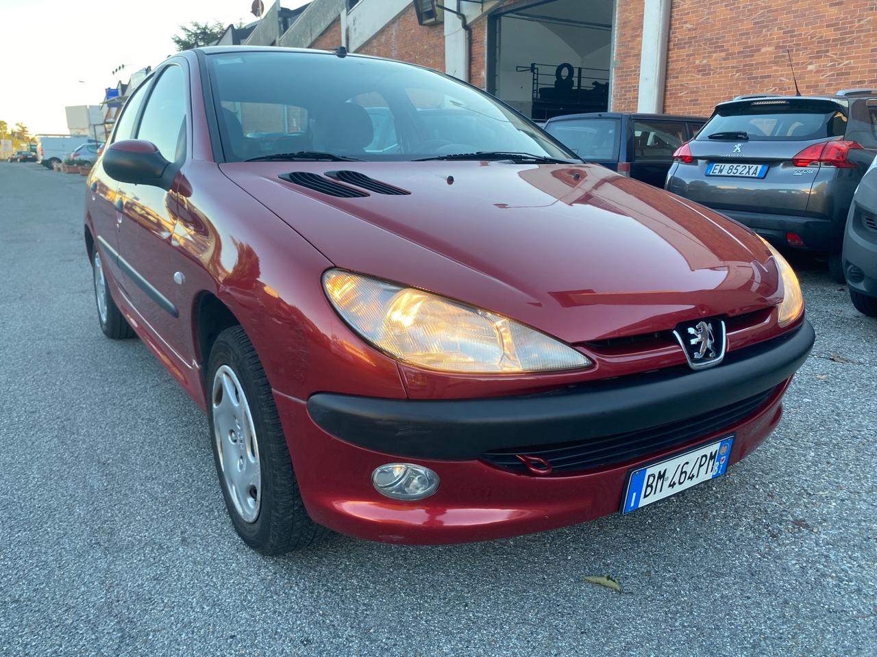 Peugeot 206 1.1 5p. XR