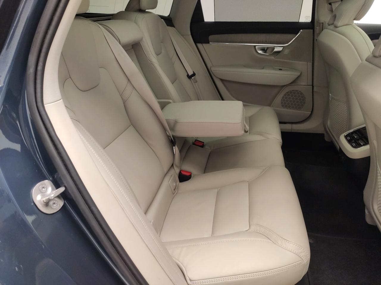 Volvo V90 B4 (d) automatico Ultimate Bright