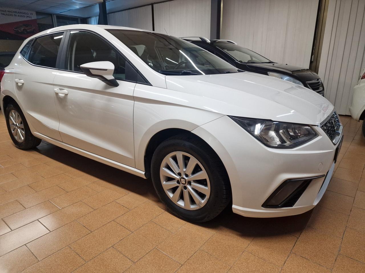 Seat Ibiza 1.0 TGI 5 porte FR, ok neopatentati