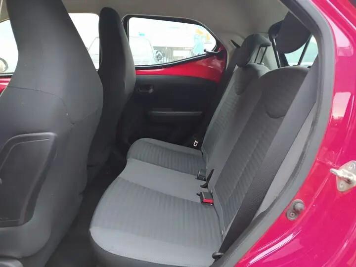 Toyota Aygo Connect 1.0 VVT-i x-cite