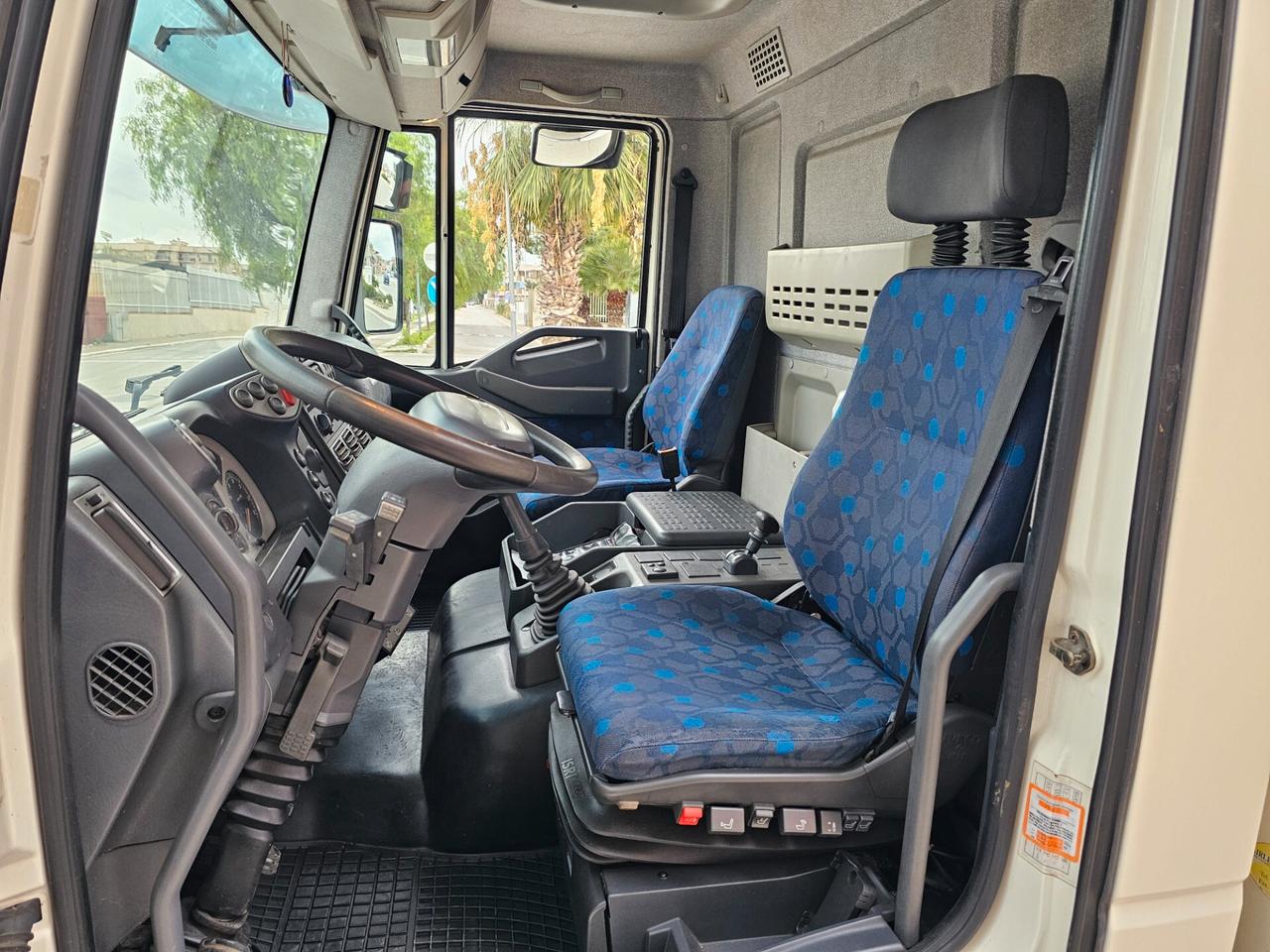 IVECO 75.13 ANNO 2004 TELAIO PII PEDANA