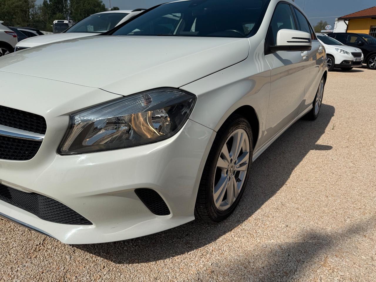 Mercedes-benz A 180 d Premium