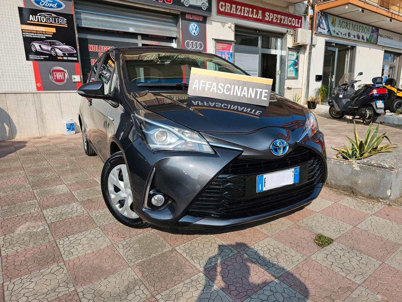 Toyota Yaris 1.5 Hybrid/BUSSINES/IVA ESPOSTA