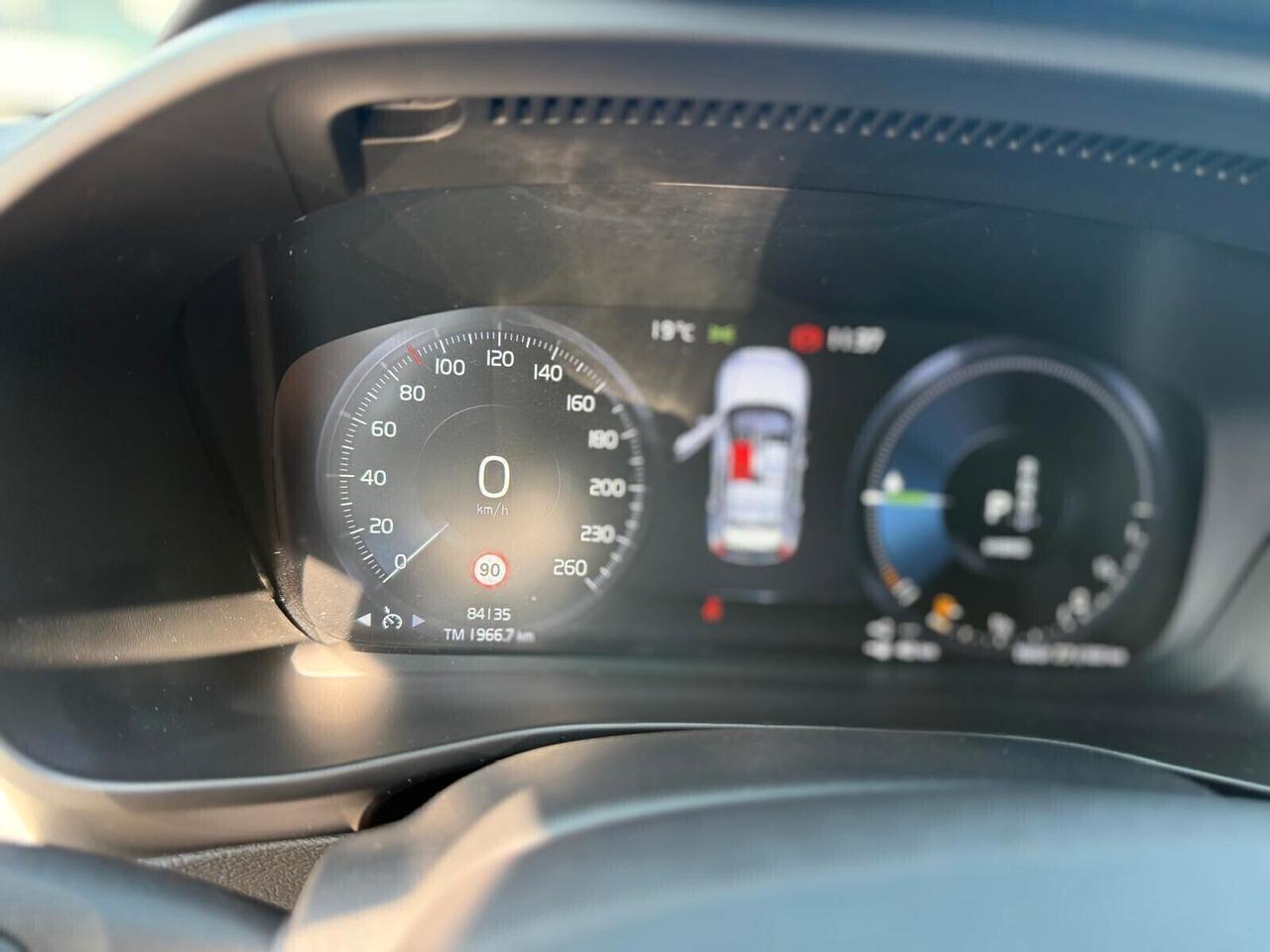 Volvo XC40 T4 Recharge Plug-in Hybrid 211cv Inscription Expression