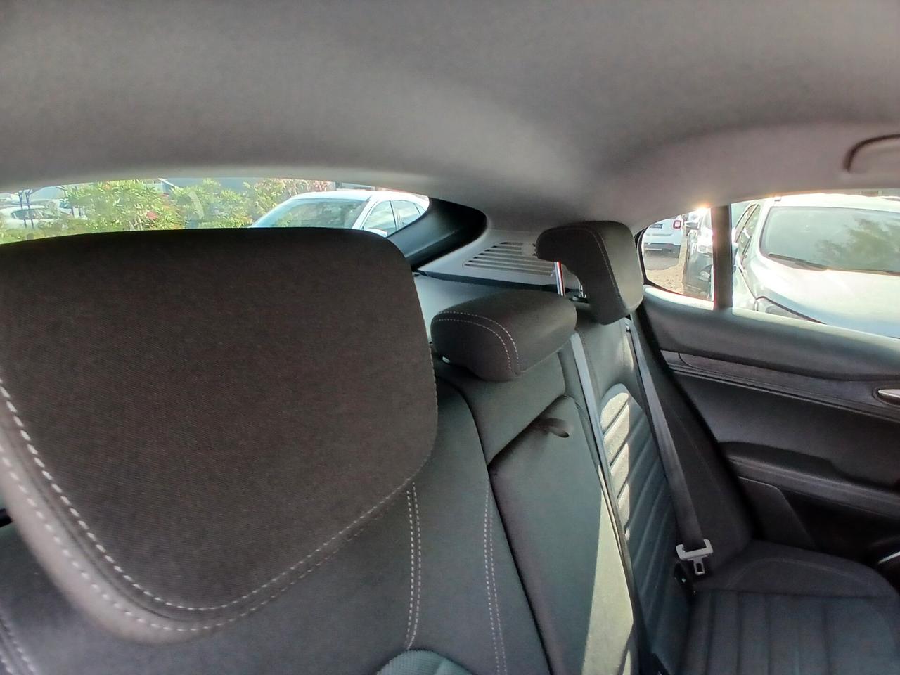 Alfa Romeo Stelvio 2.2 Turbodiesel 190CV AT8 Q4 Business