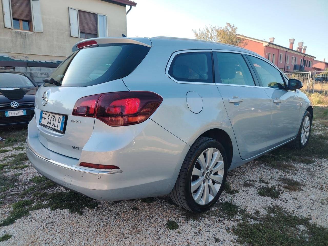 Opel Astra 1.6 CDTI EcoFLEX S&S Sports Tourer Cosmo