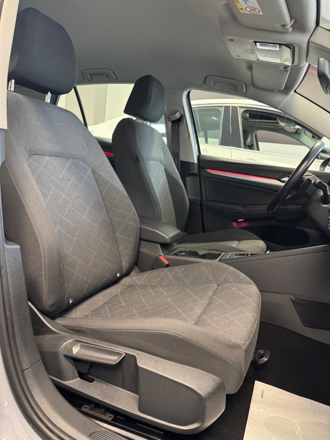 Volkswagen Golf 8 2.0 TDI 116 Cv Style