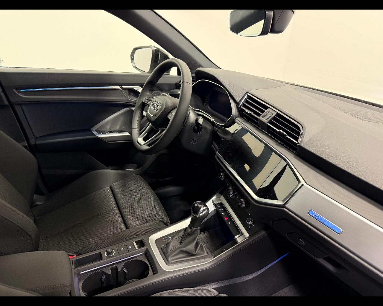 AUDI Audi Q3 Sportback Identity Black 35 TFSI 110(150) kW(CV) S tronic