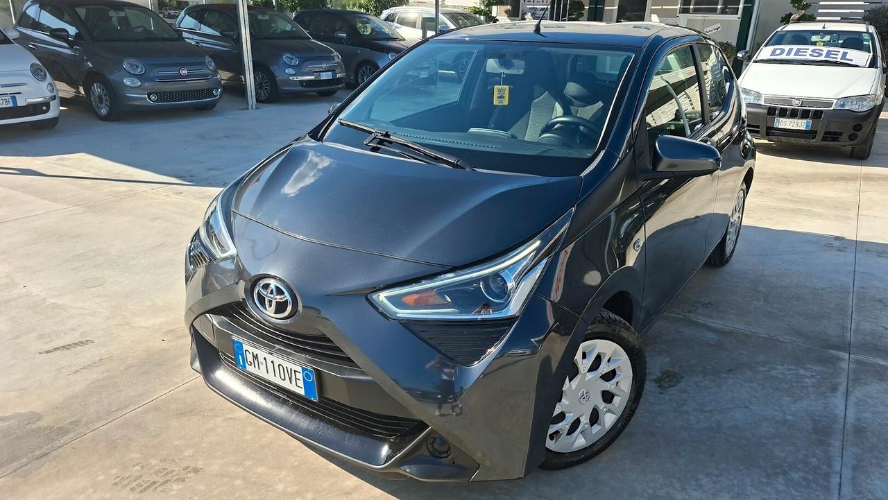 Toyota Aygo Connect 1.0 VVT-i 72 CV 5 porte 2021