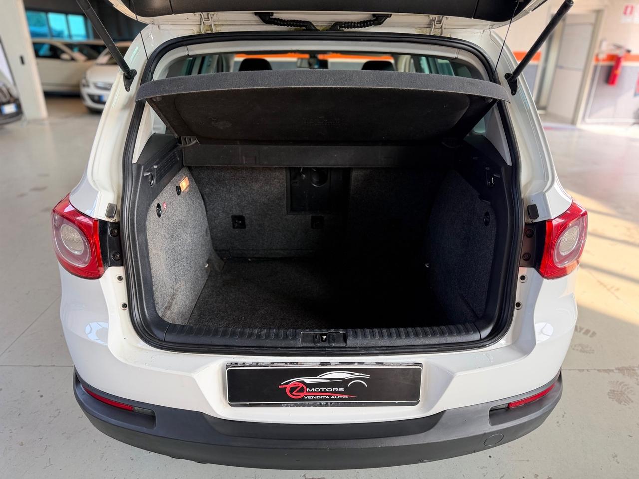 Volkswagen Tiguan 2.0 16V TDI DPF Sport & Style 4x4 NEOPATENTATI