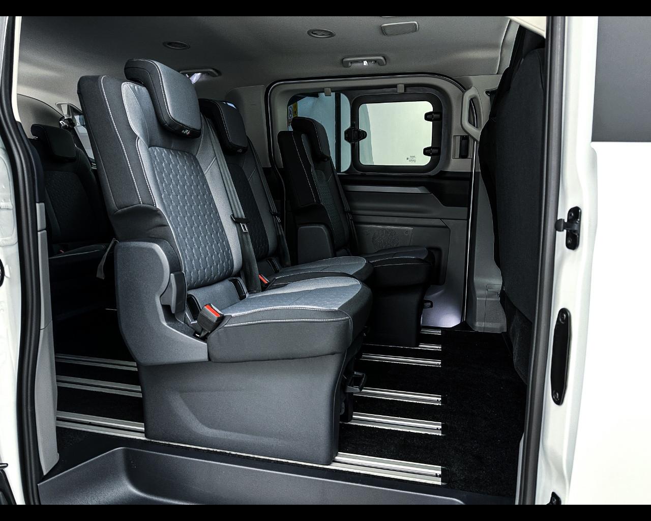 FORD Tourneo Custom 2ªs - Tourneo Custom 320 2.0 EcoBlue 170CV aut. PL Titanium