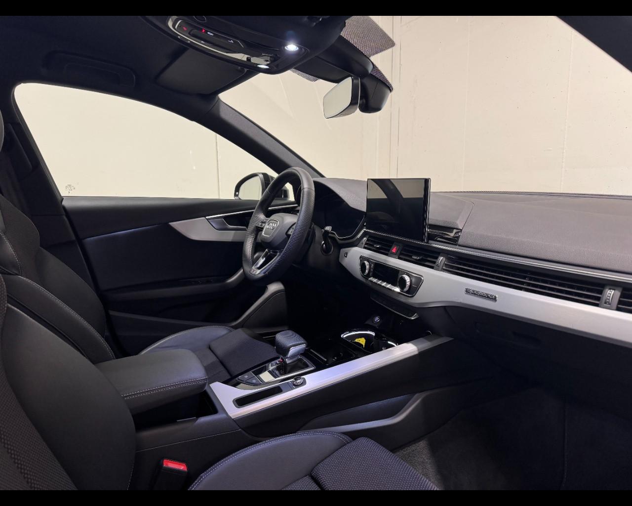 AUDI A4 AVANT 40 TDI MHEV S LINE EDITION QUATTRO S-TRONIC