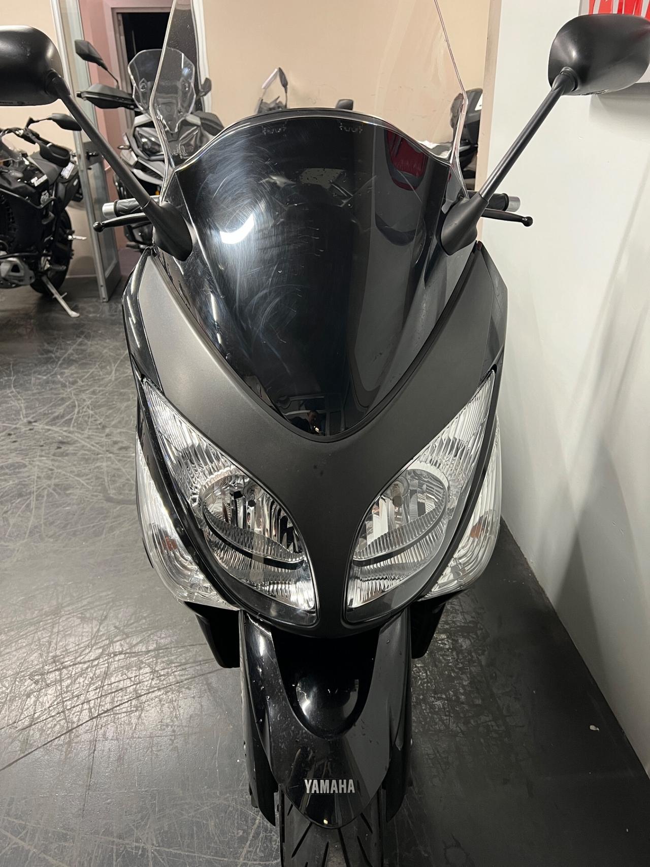 Yamaha TMAX 500