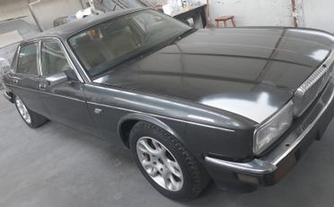 Jaguar XJ XJ6 3.6