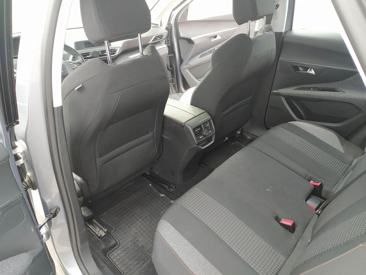 Peugeot 3008 Active 1.5 Blue HDI 130