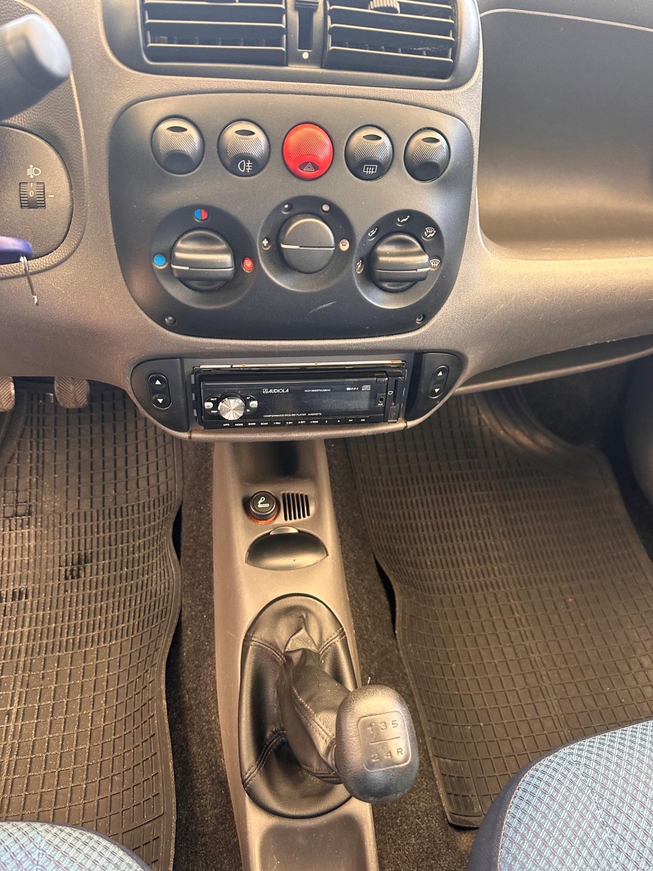 Fiat Seicento 1.1i Benz 54 CV SX Neopatentati