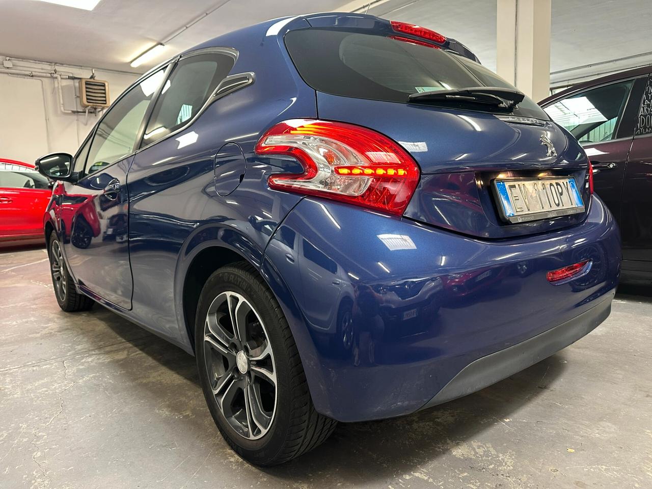 Peugeot 208 1.2 VTi 82 CV 3 porte Allure