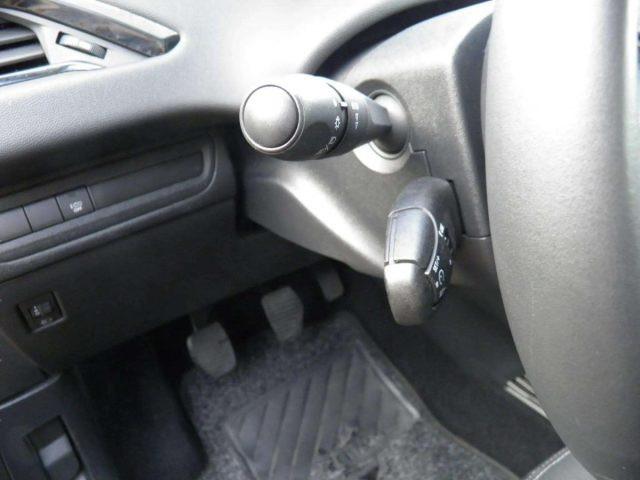 PEUGEOT 208 208 1.2 PURETECH 82 SES 5P ACTIVE