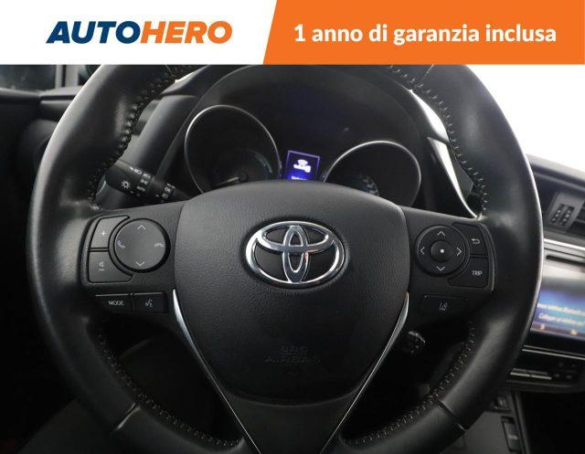 TOYOTA Auris 1.8 Hybrid Black Edition