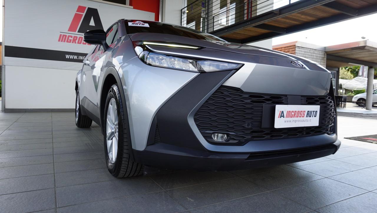 Toyota C-HR 1.8 hev Active fwd e-cvt