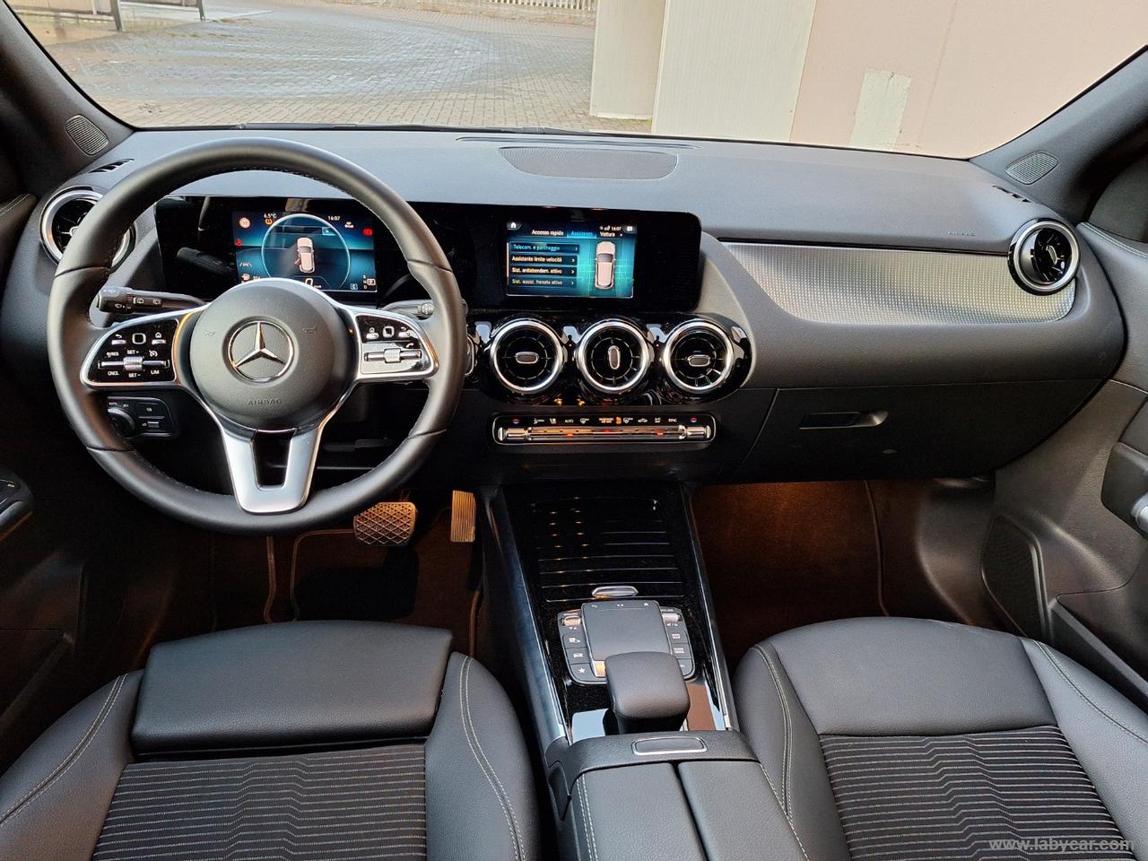 MERCEDES-BENZ GLA 200 d Automatic 4Matic UNICOPROP.