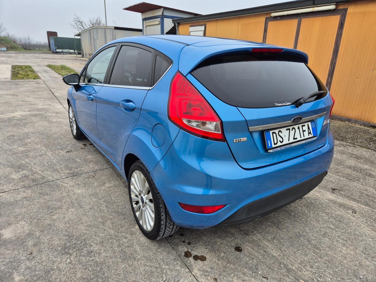 Ford Fiesta 1.6 TDCi 90CV DPF Titanium neopatentat