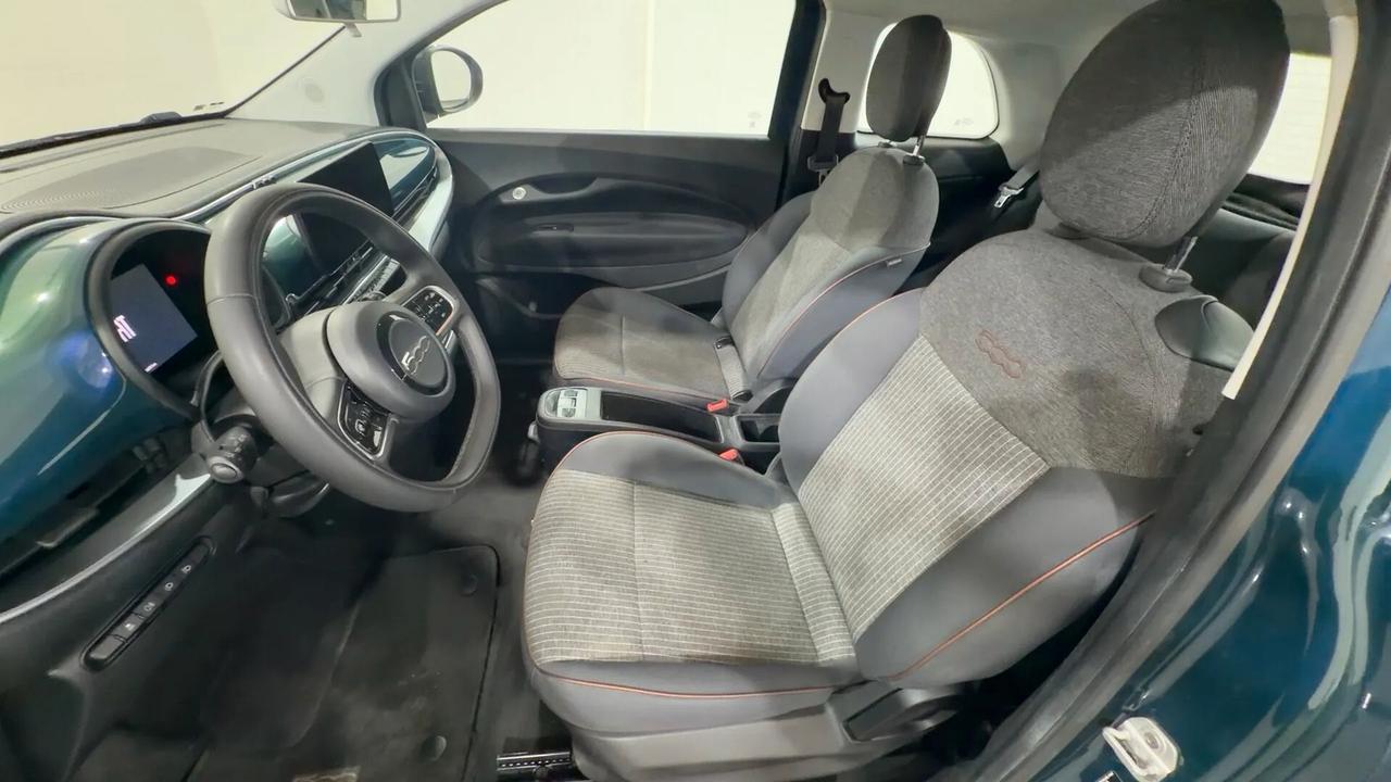 Fiat 500 500e Berlina 42 kWh Icon