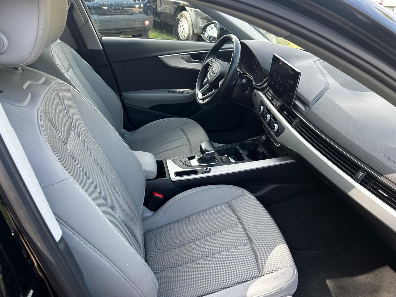 Audi A4 Avant 35 TDI/163 CV S tronic Business Advanced