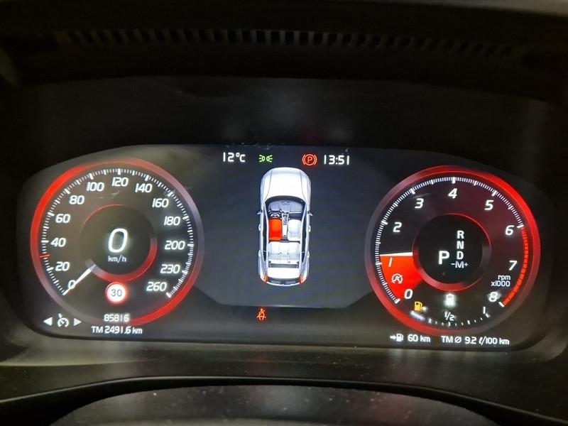 VOLVO XC40 B4 AWD Geartronic R-Design