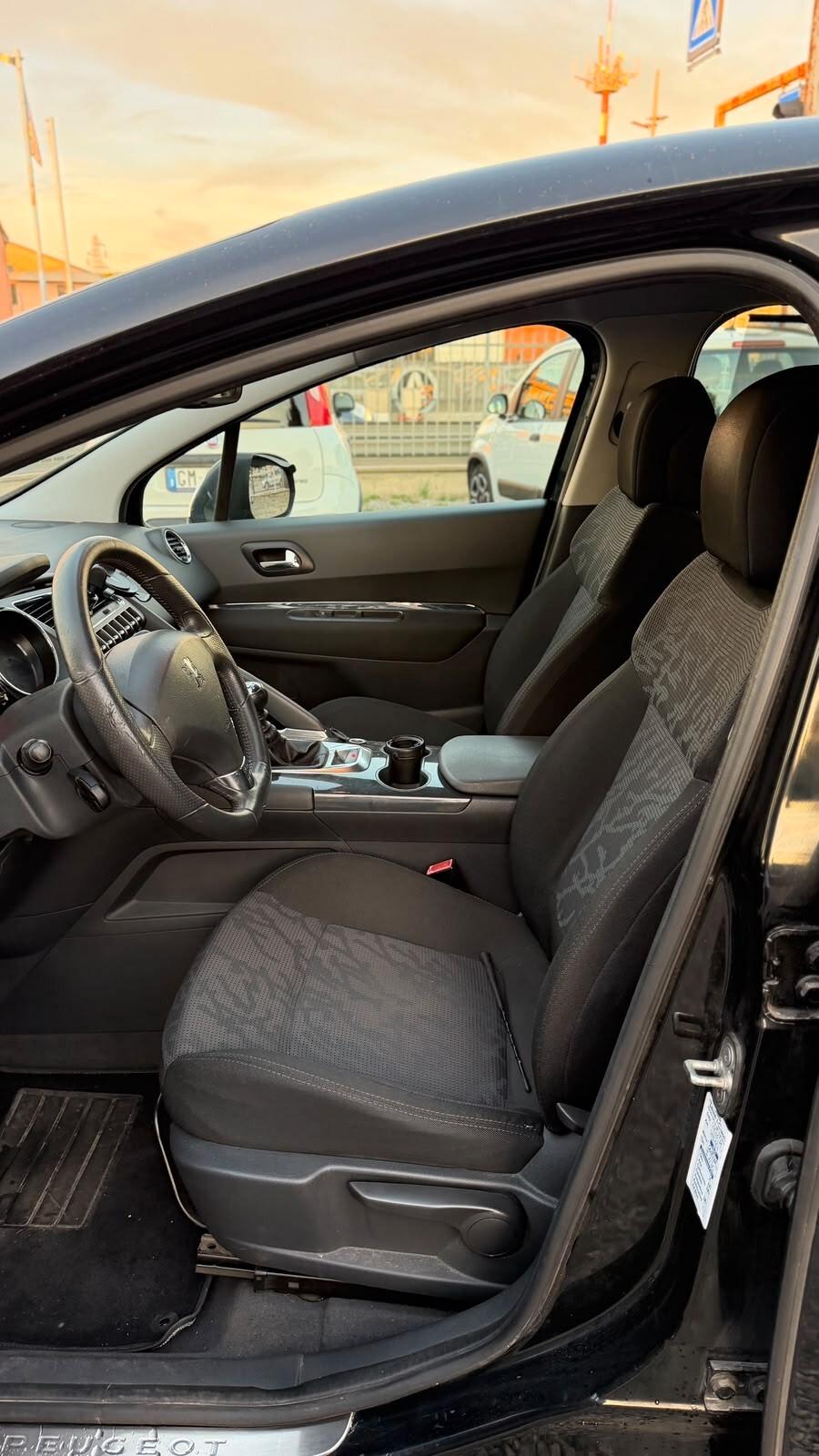 Peugeot 3008 1.6 HDi 110CV Outdoor
