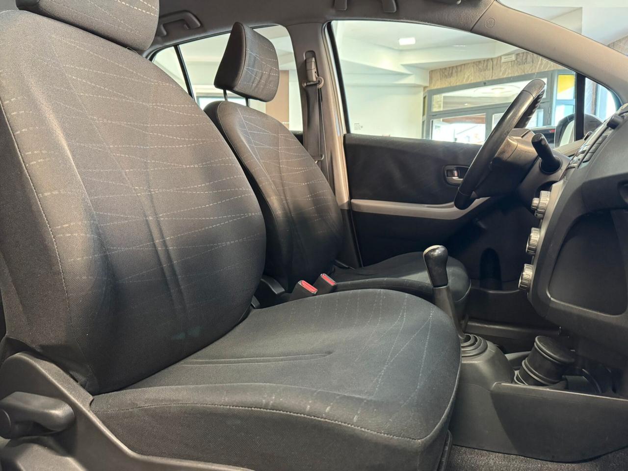 Toyota Yaris 1.3 5 porte Sol