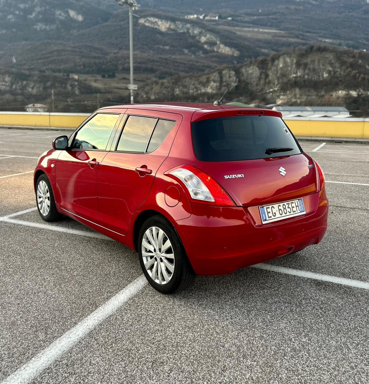 Suzuki Swift 5p GL Top Red Edition Neopatentati