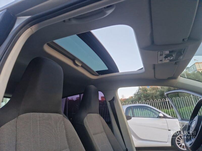 Volkswagen up! 1.0 75 CV 5p. high up!