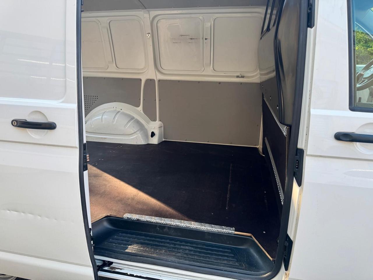 Volkswagen Transporter 2019 2.0 TDI (DIESEL) PC Furgone
