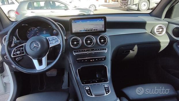 MERCEDES-BENZ GLC 220 d 4Matic Sport "NAVI"BLACK