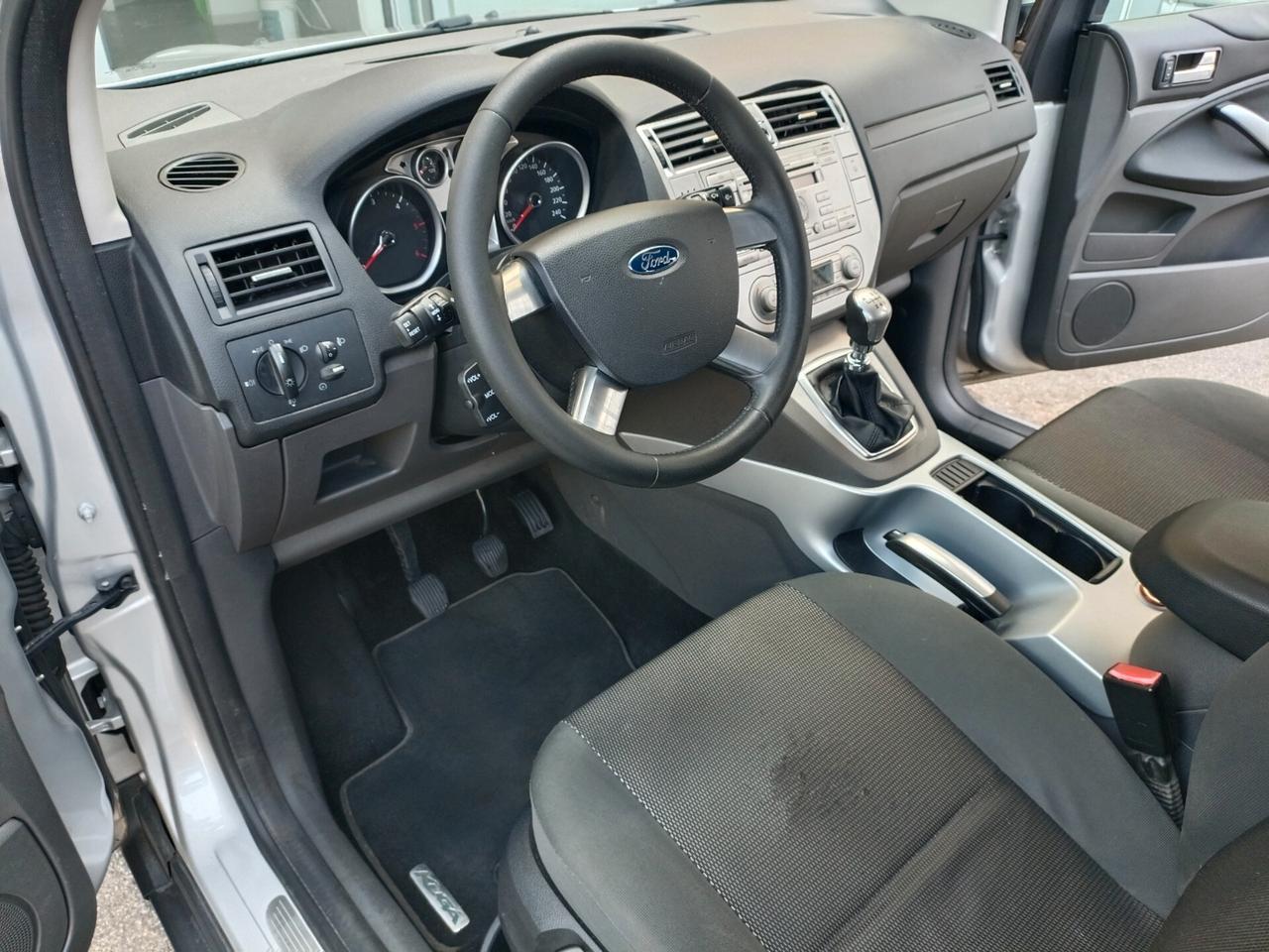 Ford Kuga 2.0 TDCi 2WD Titanium