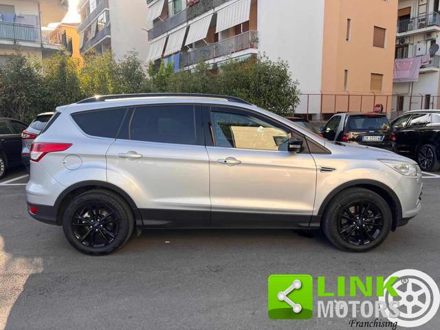 FORD Kuga 2.0 TDCI 140 CV 4WD Titanium