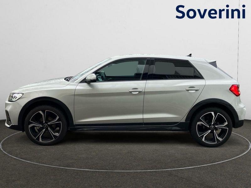 Audi A1 Sportback 35 TSI S Tronic Identity Contrast